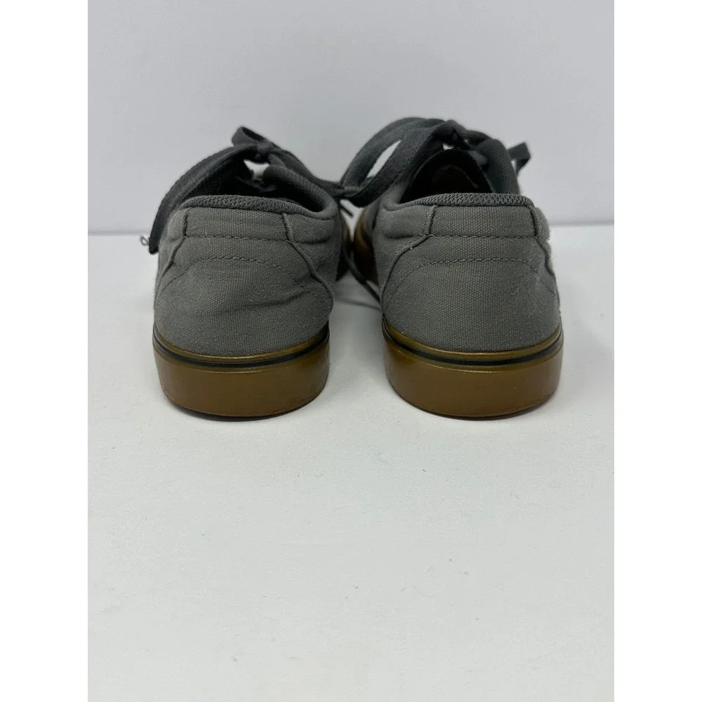 Nike SB Clutch Men's Shoes Sz 9 Gray Canvas Gum Sole Sneakers 729825-002